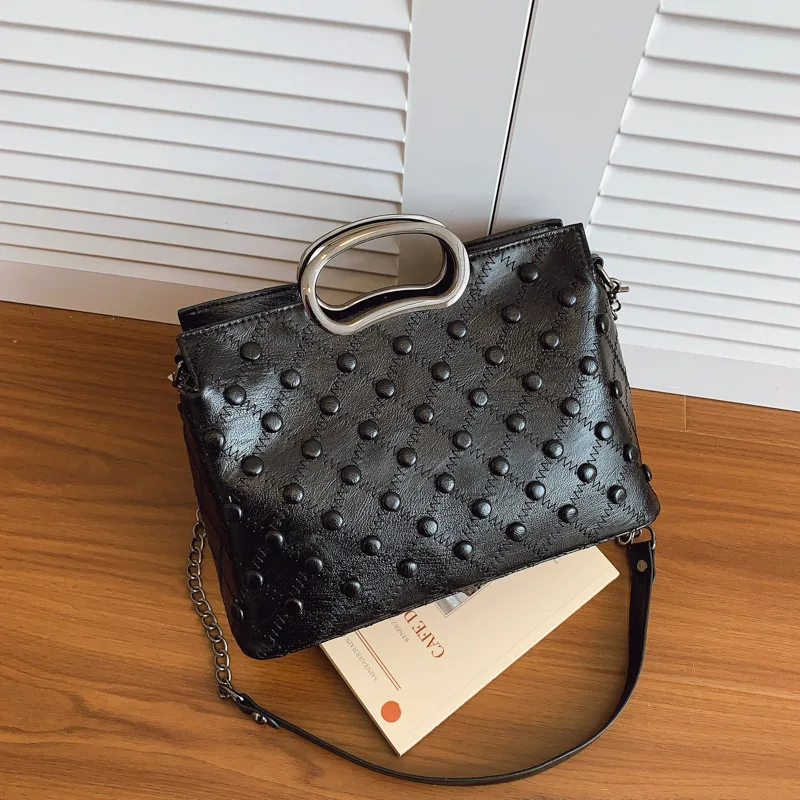 

New Edgy Square Bag for Women Luxury Shoulder Bag with Top Handle, Minimalist Crossbody Purse for Daily Use, Fashionable Day