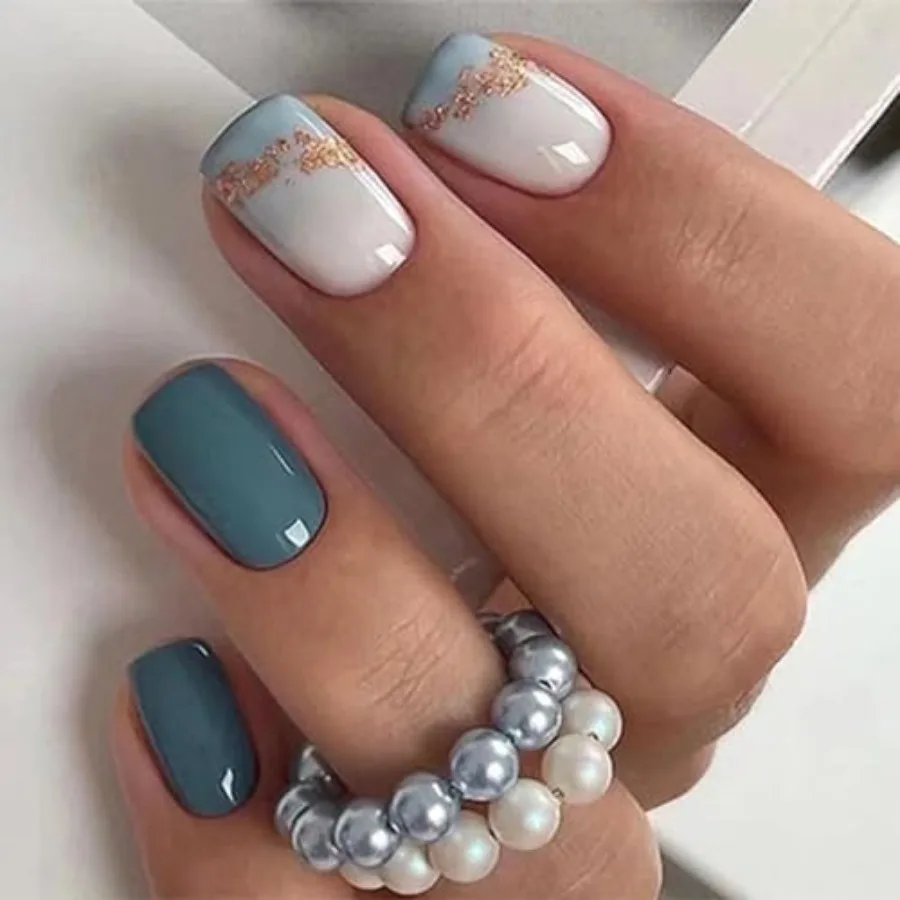 

Square Press on Nails Short Sea Blue Fake Nails Glossy Acrylic Nails Press ons Full Cover False Nails with Golden Glitter Desig