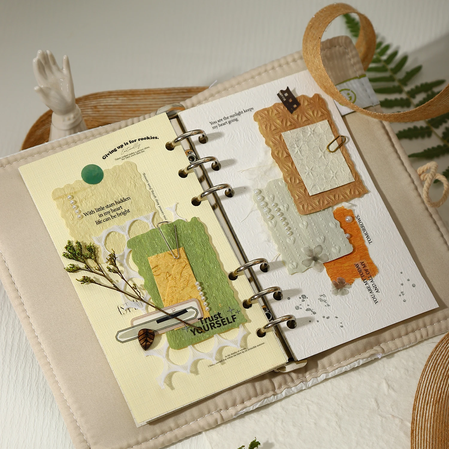 Collezione di ombretti galleggianti Serie di stanze Modello vintage in rilievo Paesaggio Materiale Carta Creativa Spazzatura Diario Collage di cancelleria