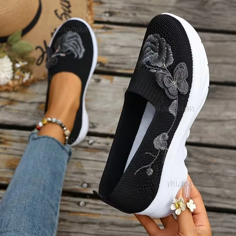 2026 Spring Floral Embroidered Slip-On Walking Shoes for Woman Breathable Mesh Knit Casual Sneakers Comfortable Loafers Size 42 view 3