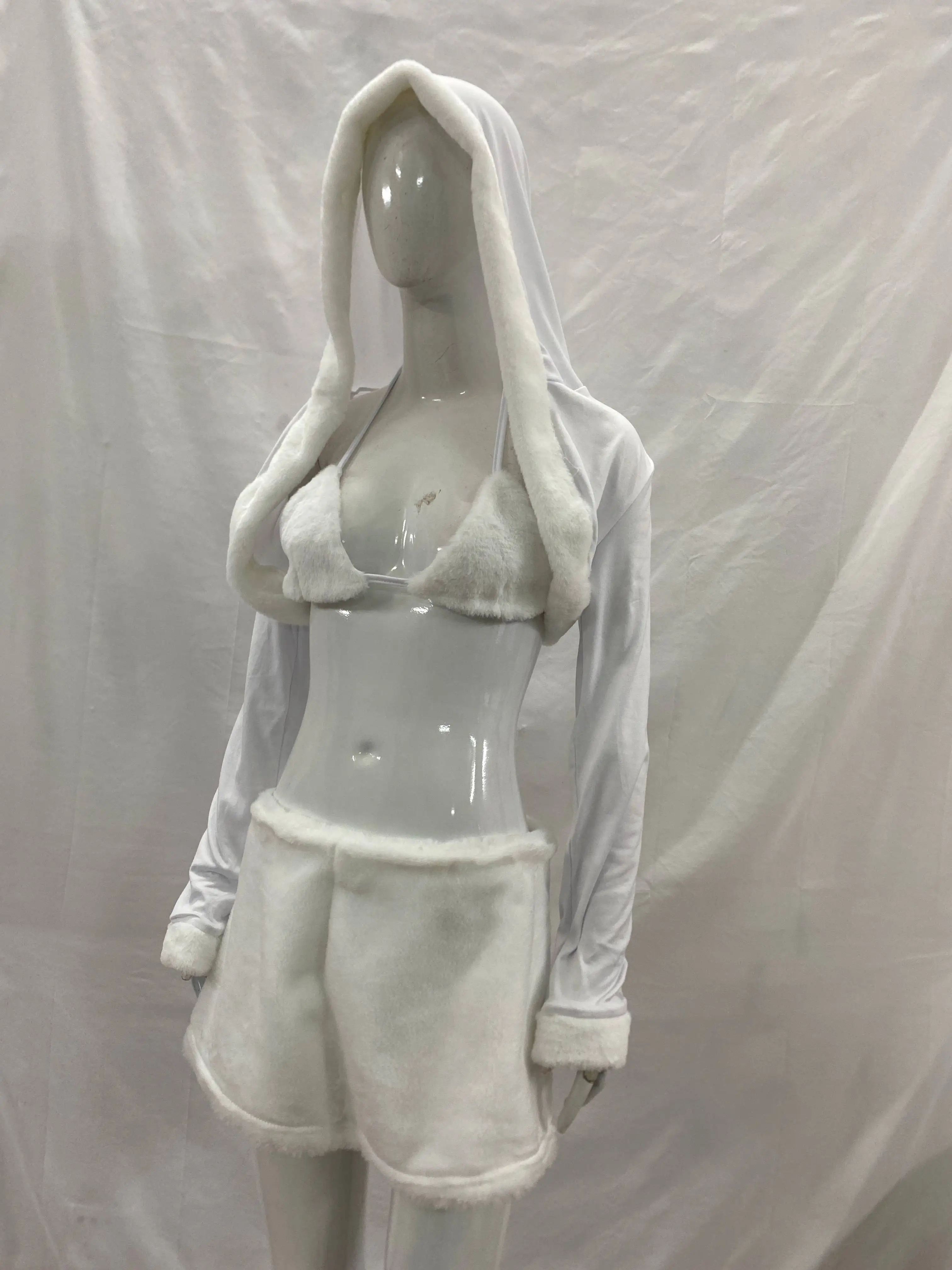 2025 inverno nuove donne sexy e belle alla moda peluche con cappuccio top gonna ultra corta tinta unita set abbigliamento Y2k