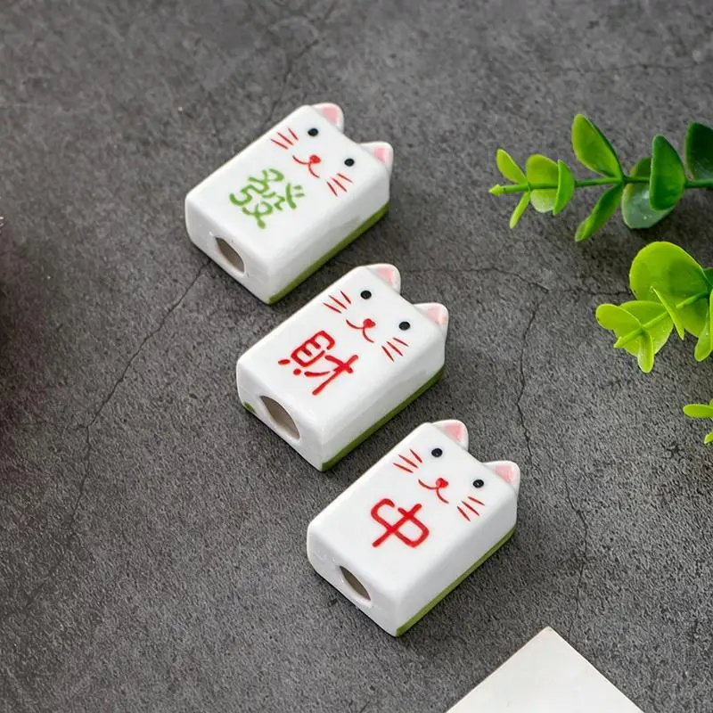Japanese Ceramic Lucky Cat Fortune Charm Vintage Ornament for Shop Counter Home Desk Decor Souvenir