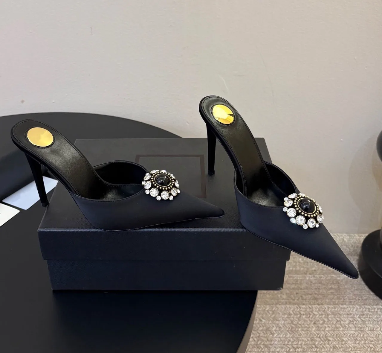 Women's New Satin Pointed Toe Toe Water Diamond High Heels Slippers Party Wedding High Heels Women's Sandals