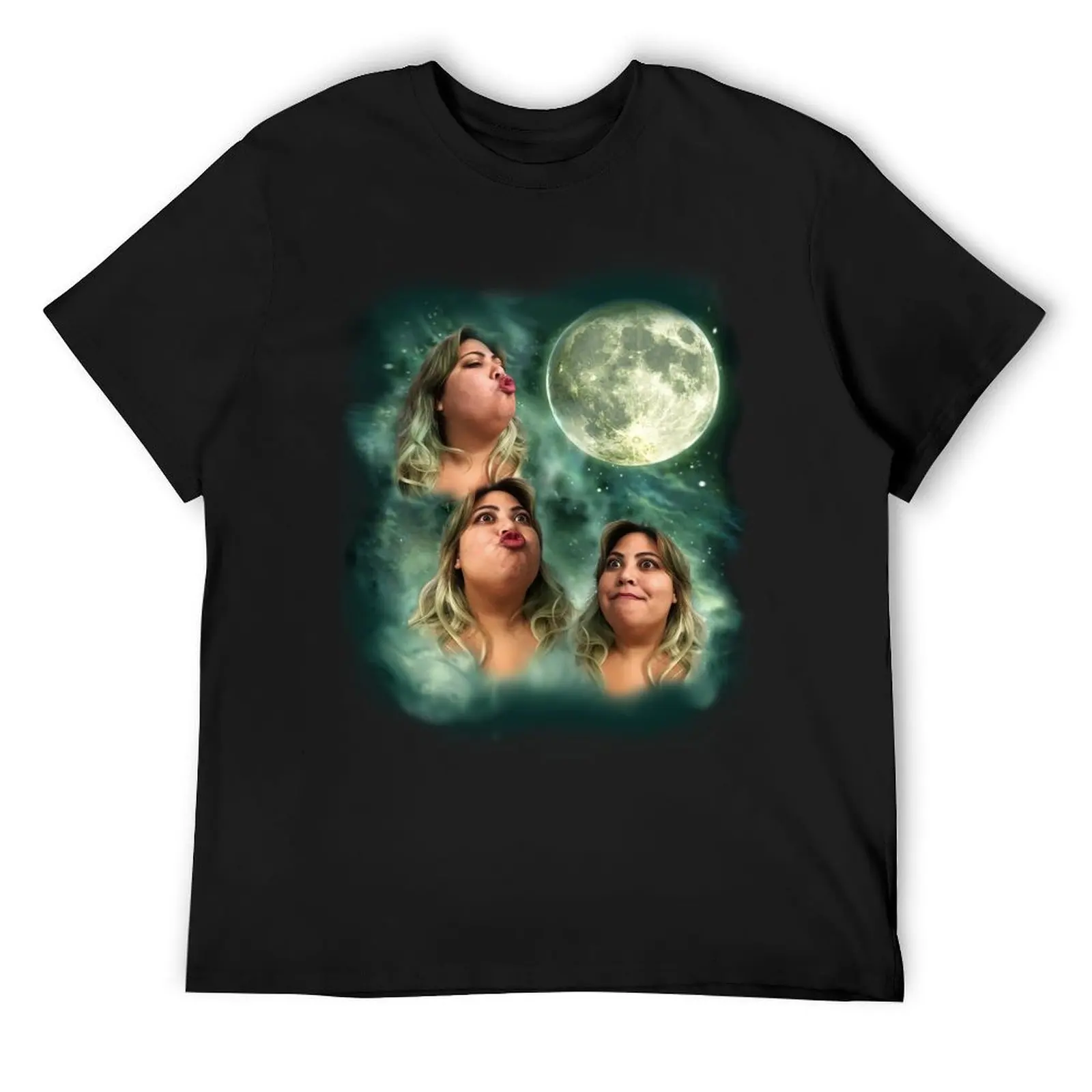 

3 Clara Moon T-Shirt