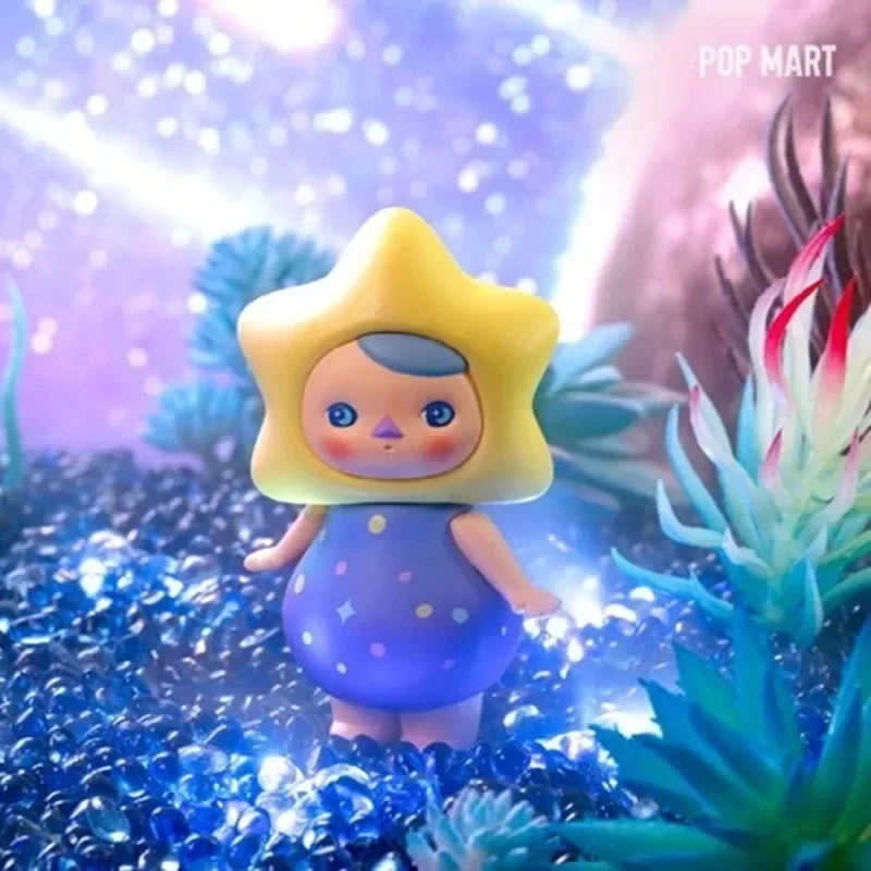 POP MART PUCKY ซีรีส์อวกาศ กล่องสุ่ม - ฟิกเกอร์อนิเมะน่ารัก ของขวัญเซอร์ไพรส์ ของตกแต่งโต๊ะทำงาน รุ่นสุ่ม ถุงสุ่ม