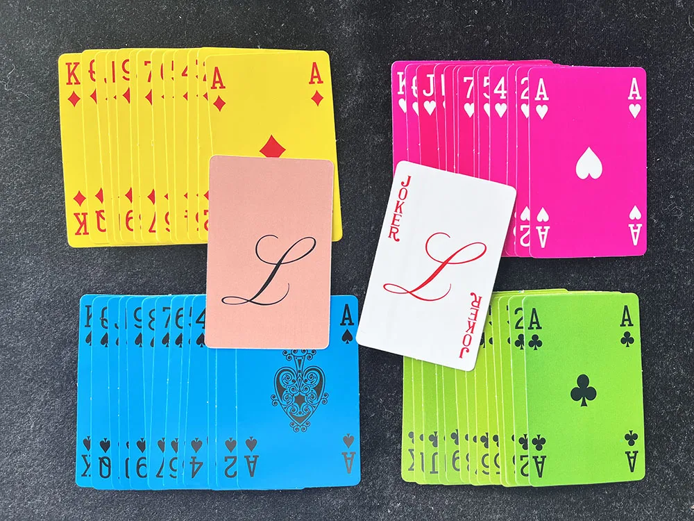 Four-Color Manipulation Cards (Flesh Back) Magic Tricks Magician Stage Illusions Gimmicks Mentalism Props Card Production Magia