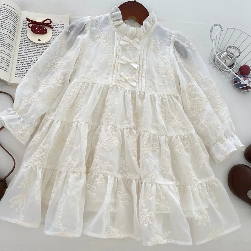 

A. Spring New Style Lace Mesh Bow Princess Dress