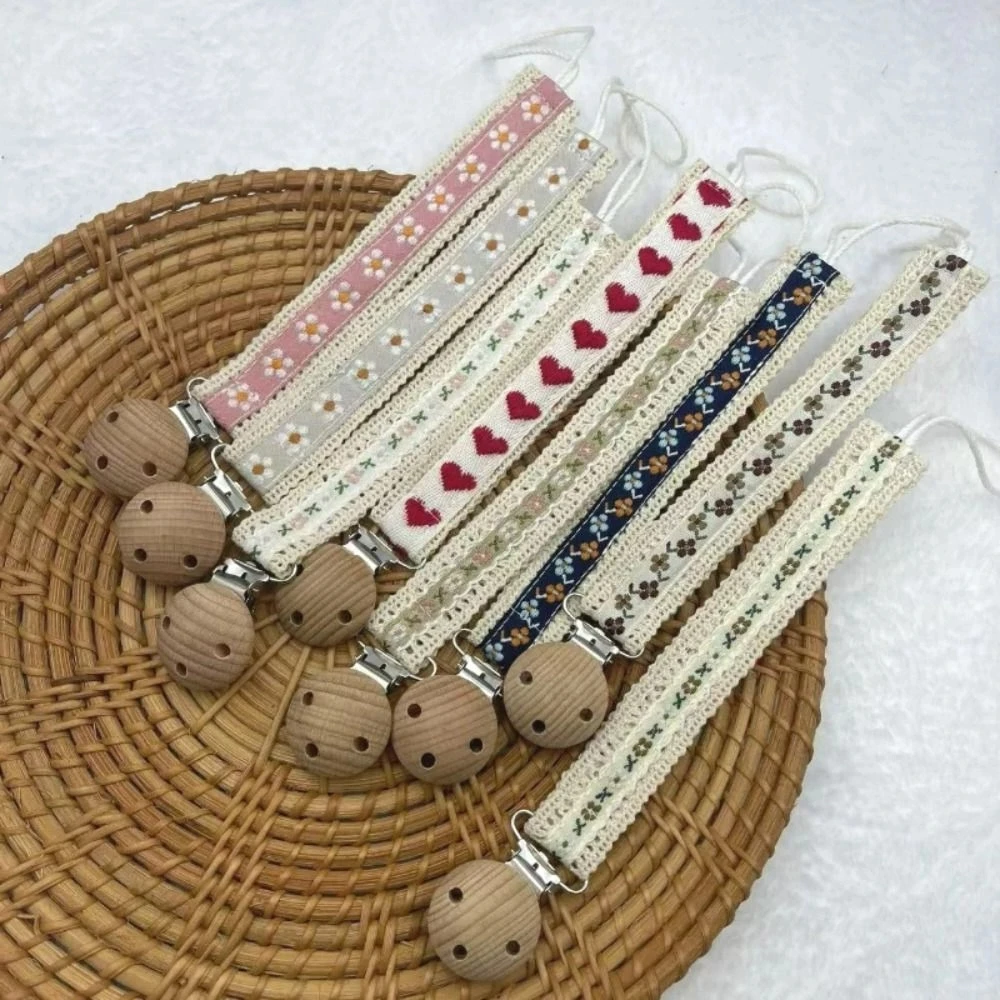 

New Wooden Baby Pacifier Chain Cute Flower Print Pendant Dummy Nipple Holder Tooth Care Food Grade Teether Pendant Baby Use