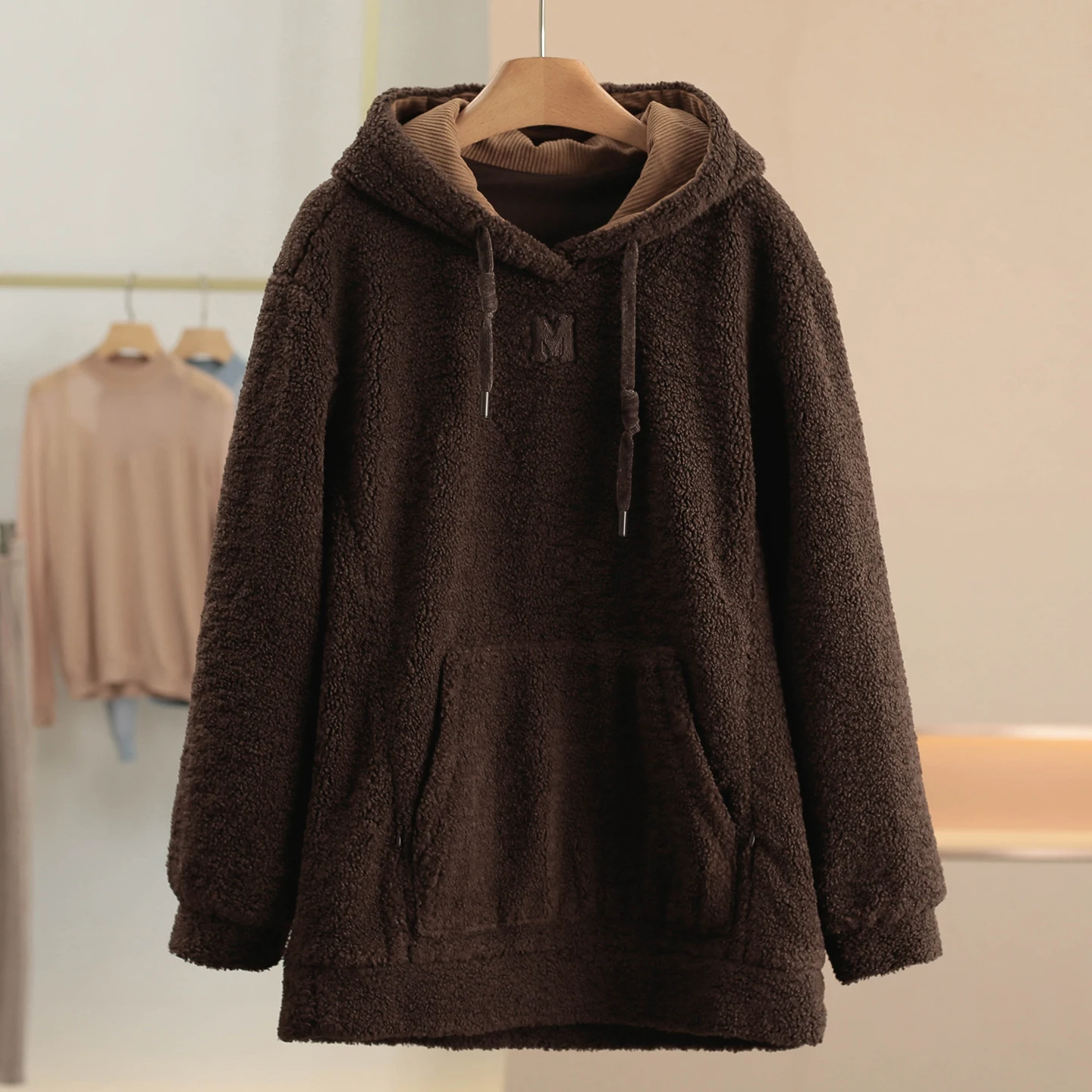 

Утепленная флисовая толстовка с капюшоном, теплая свободная женская одежда, новинка зимнего стиля 2025, с длинным рукавом, из полиэфирного волокна