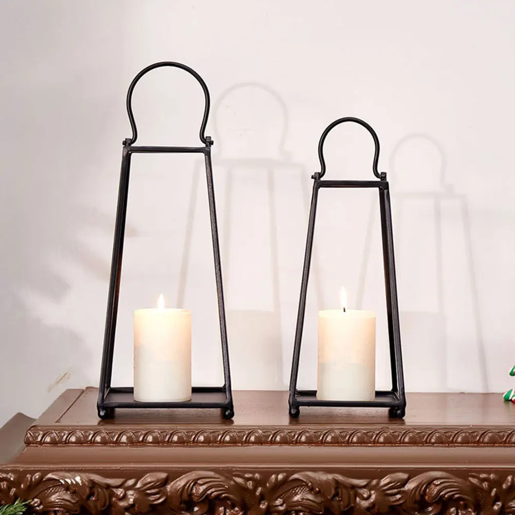 

2pcs Retro Metal Holder Vintage Iron Stand Decorative Desktop Adornment European Style Taper Candlestick With