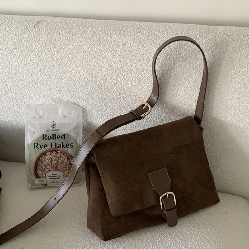 

Женская осенне-зимняя новинка, сумка на одно плечо и подмышки из искусственного меха в стиле ретро, универсальная повседневная сумка через плечо