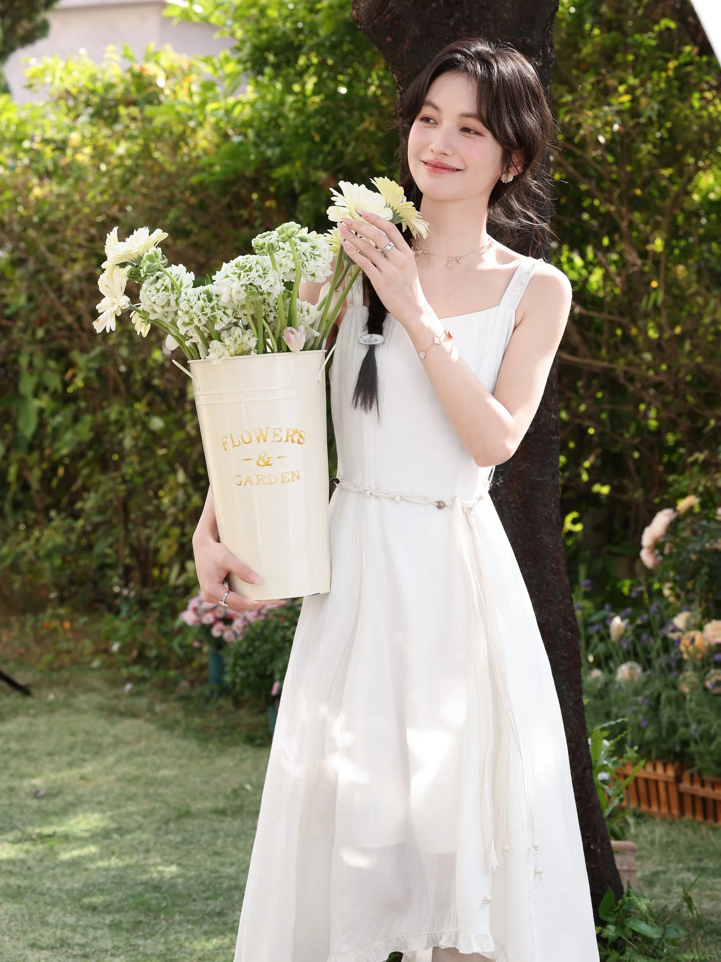 

Elegant South Deer Zhi Zhi Oil Painting Irregular Sleeveless Dress Women's Spring High Waist Holiday Apricot Strap Dress