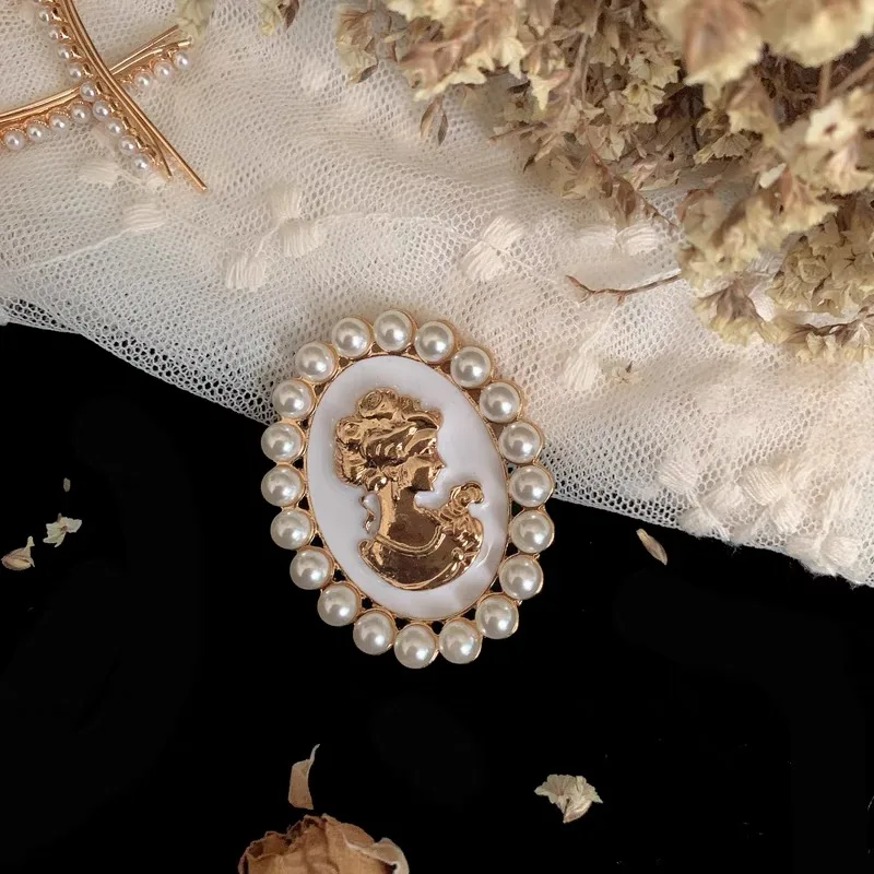 Baroque Beauty Head Brooches for Women Oval Pearl Portrait Figure Party Office Brooch Pines Vintage Classic Jewelry Gifts