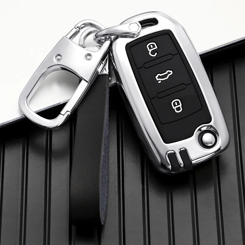 New Car Key Case Full Cover For VW Volkswagen Polo Golf Passat Beetle Caddy T5 Up Eos Tiguan SkodaA5 SEAT Leon Altea key chains