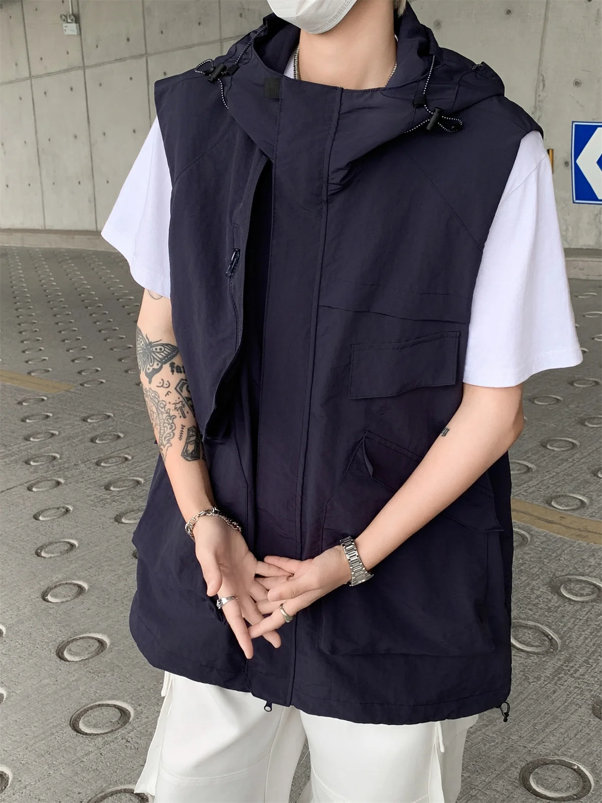 

Функциональная мужская жилетка-куртка для фотосъемки, уличный тренд, брендовая тактическая верхняя одежда, летняя повседневная свободная куртка с капюшоном