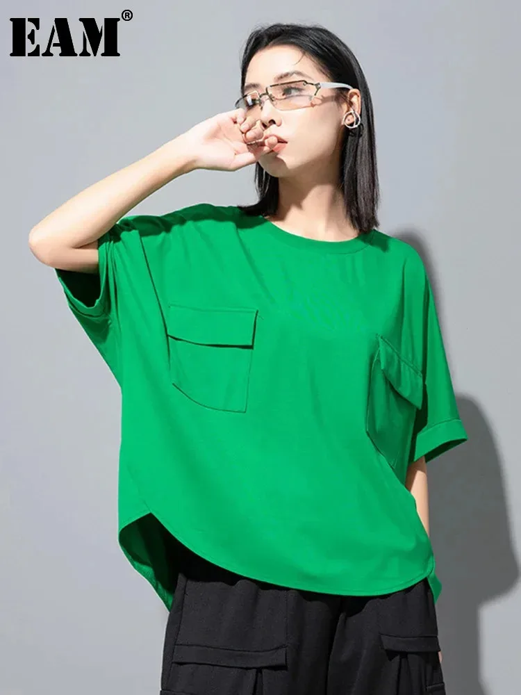 EAM Women Green Pocket Big Size Casual T-shirt New Round Neck Three-quarter Sleeve Fashion Tide Spring Autumn 2025 1DH5951