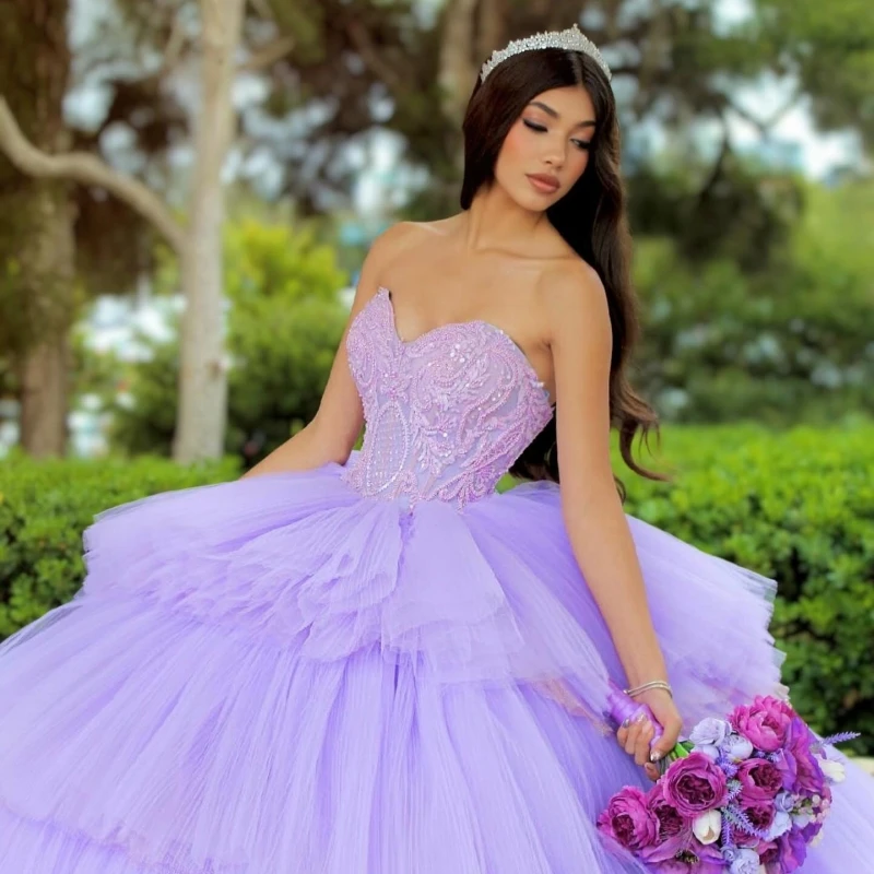 Lavendelfarbene Quinceanera-Kleider, schulterfrei, mit Pailletten, Perlenapplikation, Korsett, abgestufter Tüll, Party, Geburtstag, süßes 16-Kleid