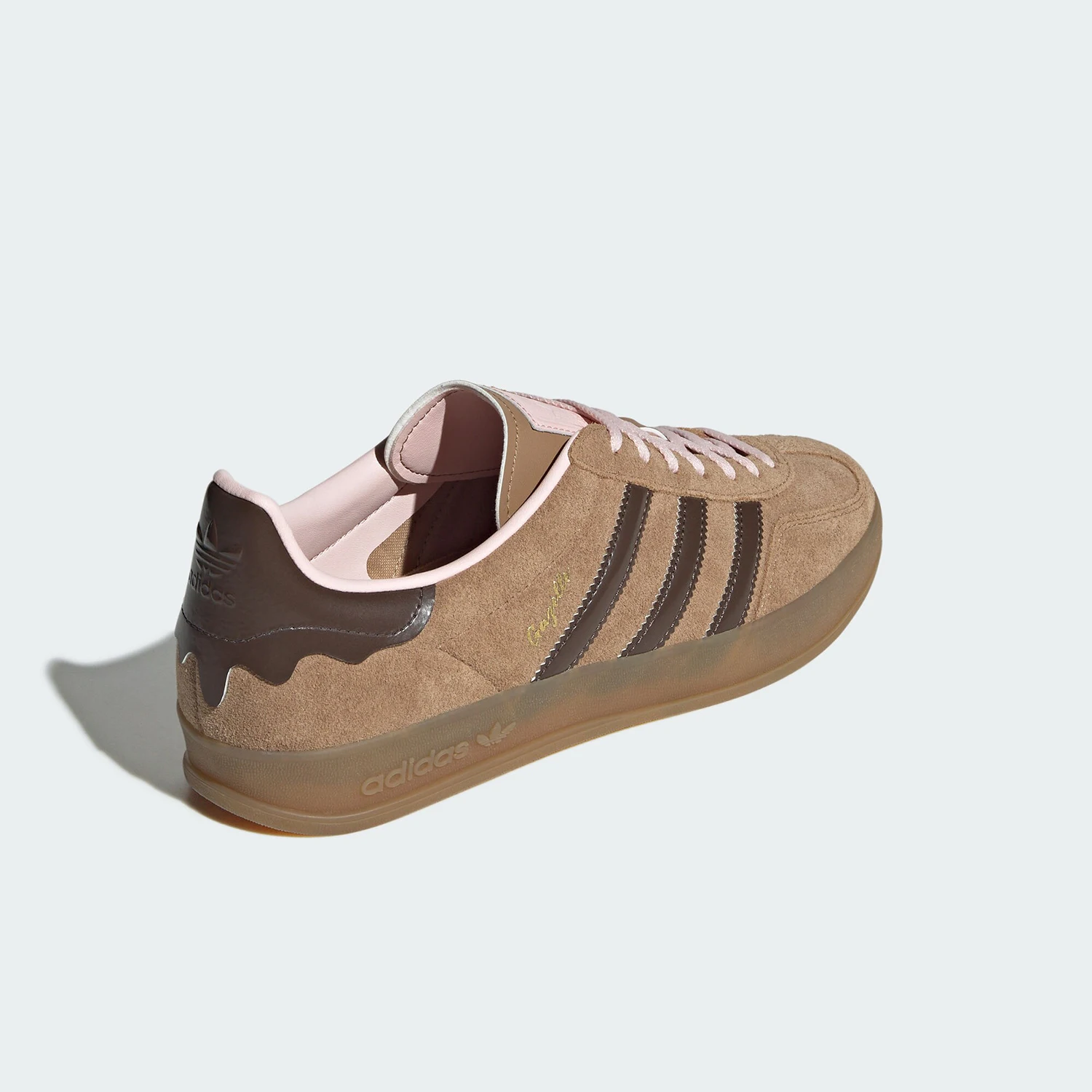 حذاء أديداس الرسمي ذو الثلاث خطوط للجنسين ذو الرقبة المنخفضة القابلة للتنفس JR8028