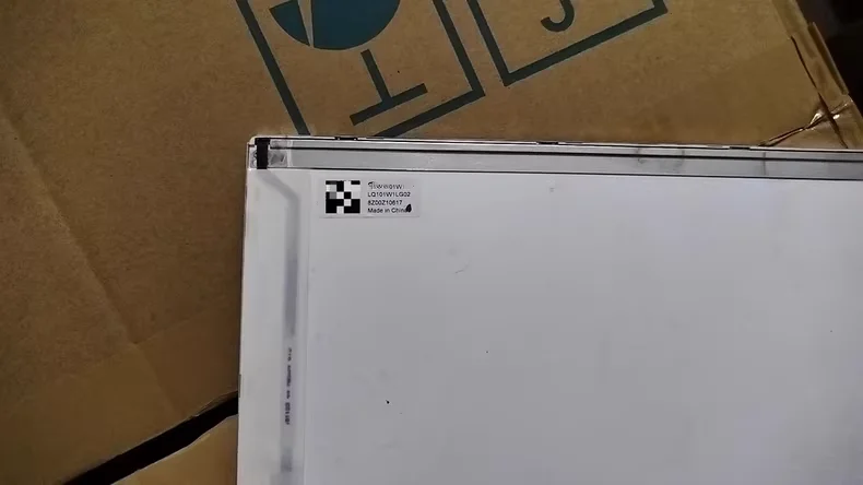 10.1 inch LQ101W1LG02 LCD Screen Display Panel ,stock test shows normal