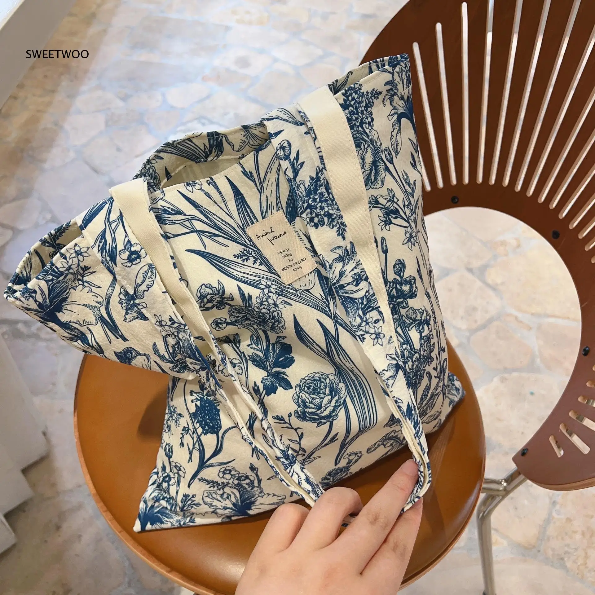 2026 New Chinese Plant Tie Dye Print Cotton Shoulder Tote Bag Blue White Floral Elegant Literary Women Daily Storage Canvas Bag