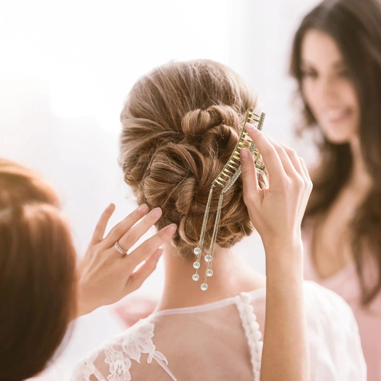 presilha-de-cabelo-com-perolas-e-franjas-elegante-presilha-de-liga-metalica-para-mulheres-acessorio-de-cabelo-para-festas-casamentos-e-escritorio