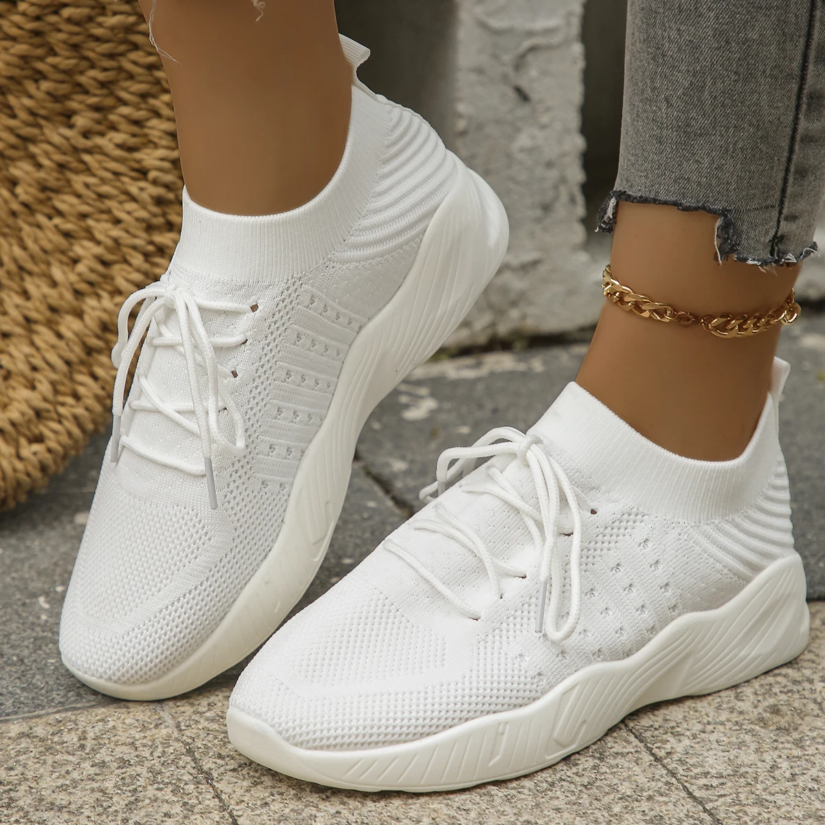 Women\'s Comfortable Breathable Knitted Sneakers Plus Size Low Cut Flat Casual Sports Shoes for Women 2024 Spring New Arrivals