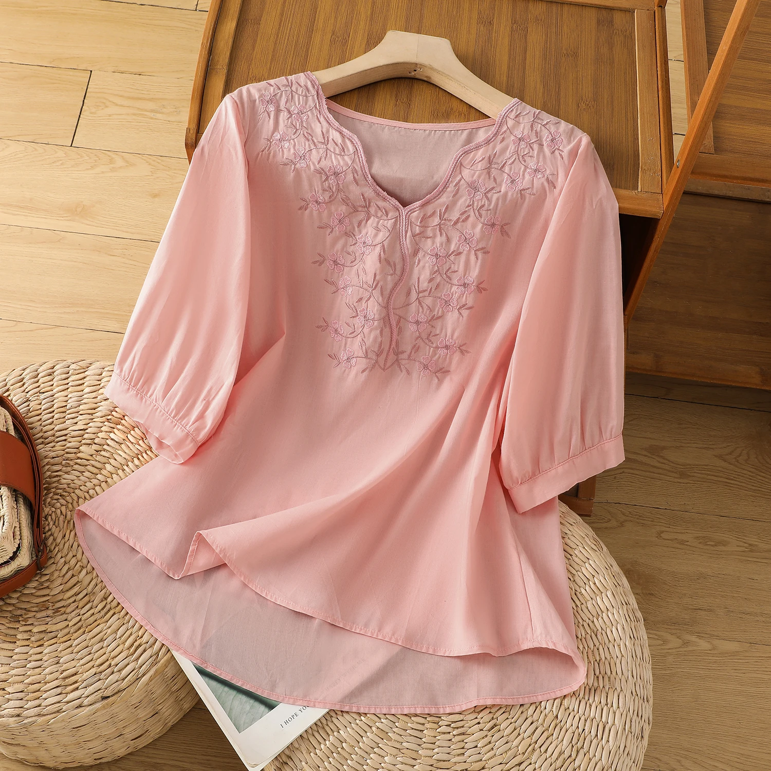

plus Size Women's T-Shirt Short Sleeve Embroidered Cotton Linen V-Neck Summer New Style Comfortable Breathable Base Shirt