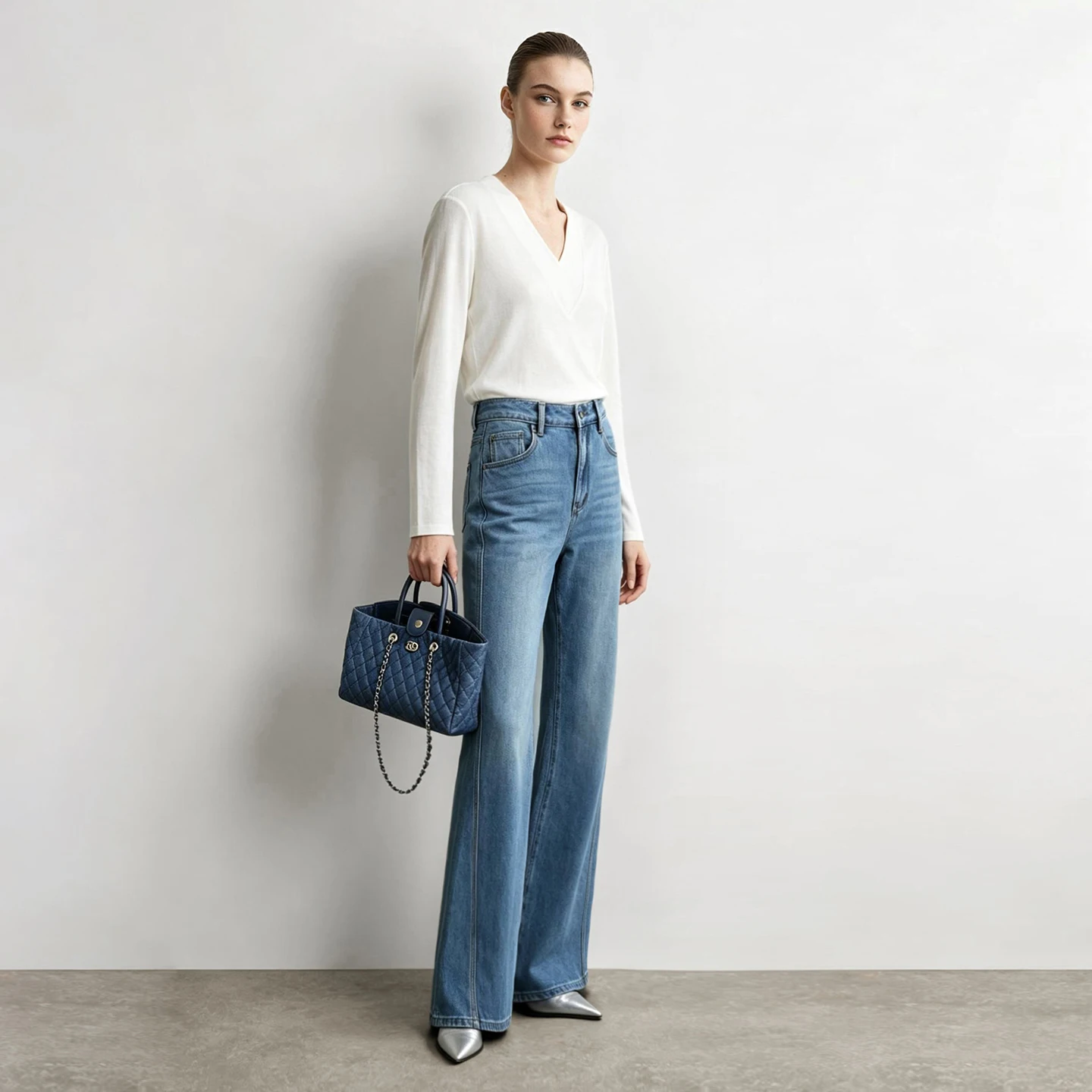 Amii Women Jeans 2026 Autumn New Arrival Cotton Vintage Casual Flare Pants Slim Figure-Flattering Long Denim Trousers 12643089