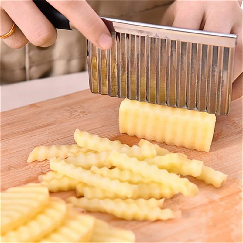 Multifunctional Potato Wavy Edged Knife , Stainless Steel Chopper Salad Rocker Knife Potato Slicer Chopper