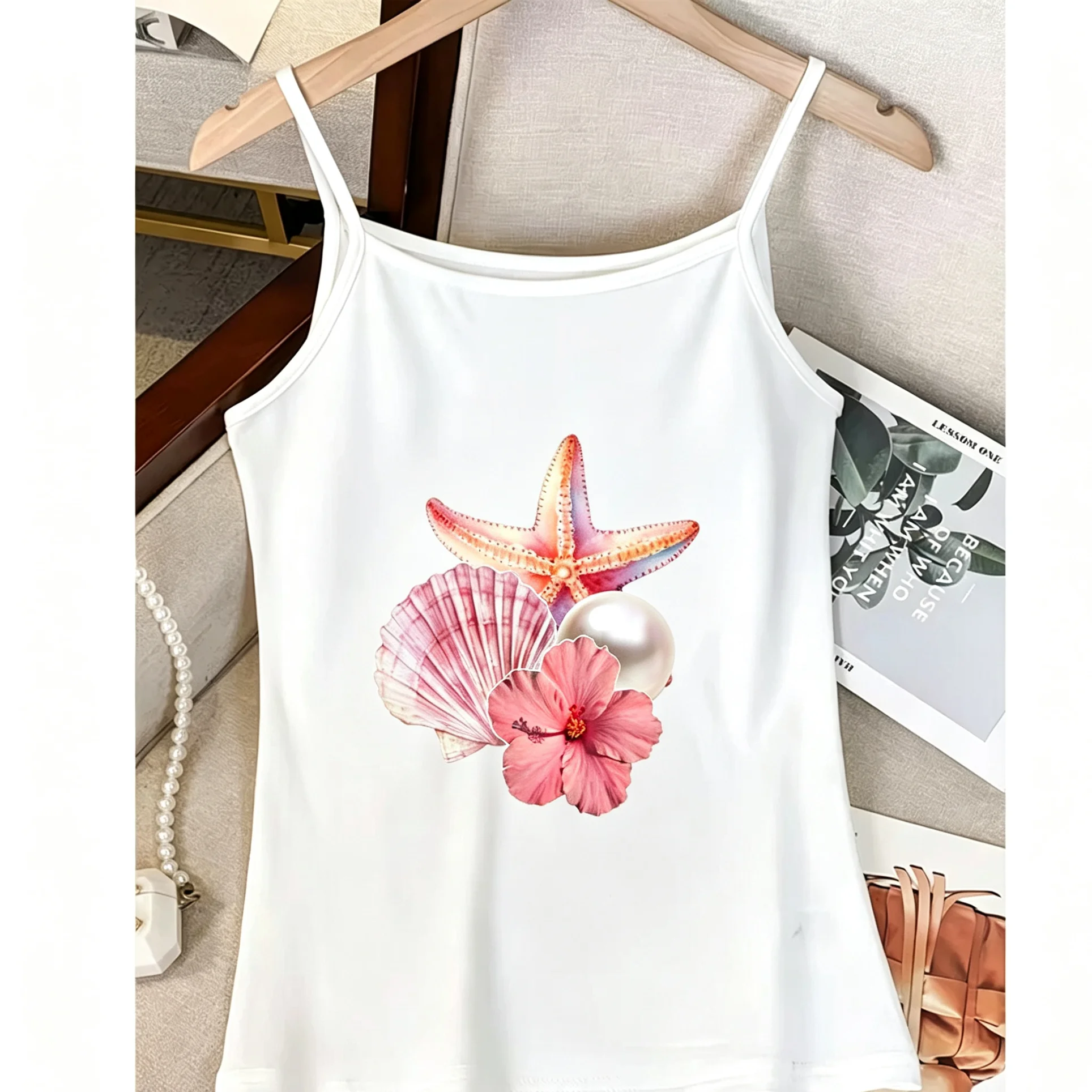 Retro Ocean Shell Print Camisole Women Summer Beach Tank Top Graphic Sleeveless Vest Spaghetti Strap Trendy Fashion Top