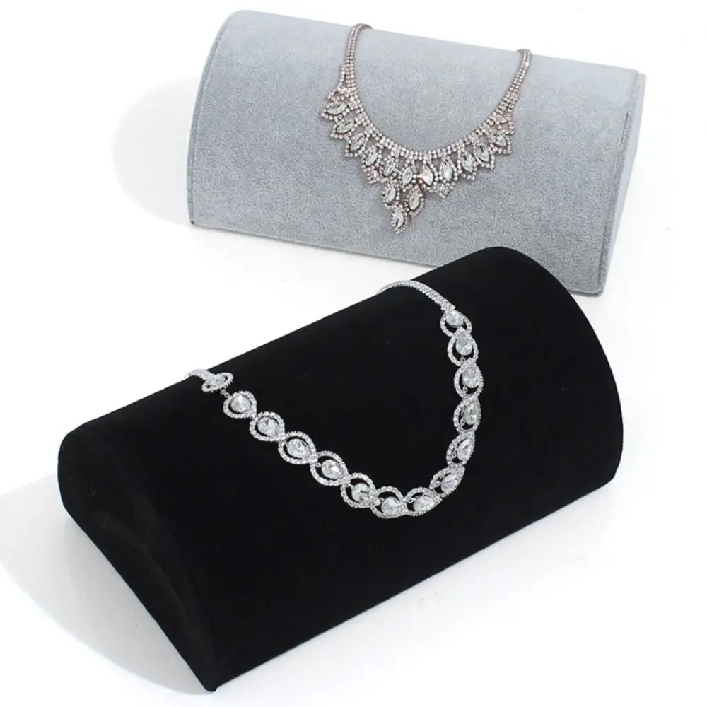 أنيقة المخملية سوار عرض حامل نصف دائري عرض العداد مجوهرات المنظم حامل عداد عرض الرف متجر المجوهرات