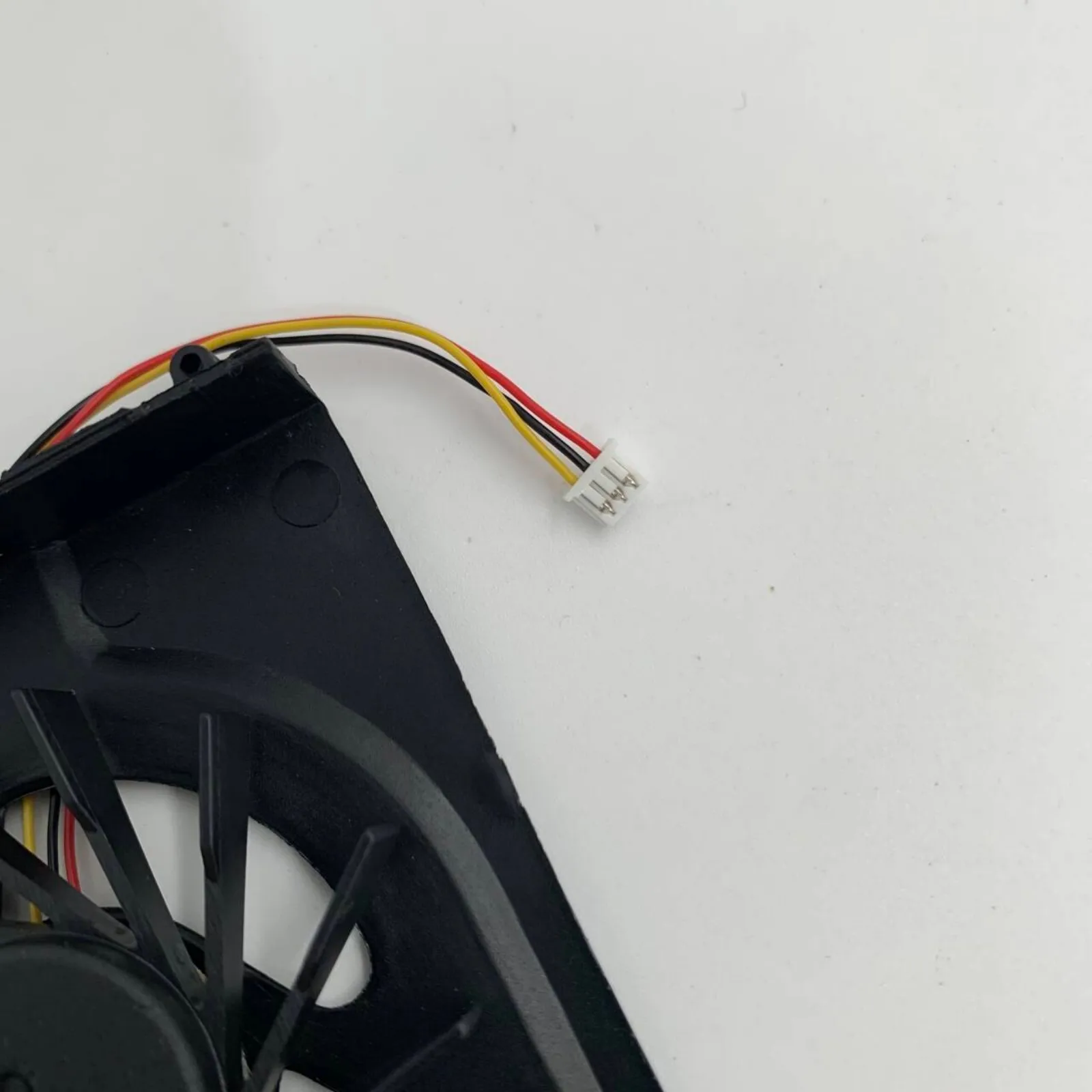 

for HP CQ42 G4 G42 G62 CQ62 CQ56 G56 HSTNN-Q68C HSTNN-Q72C HSTNN-Q69C HSTNN-Q63C CQ45-M G6-1000 G4-1000 Laptop CPU Cooling Fan