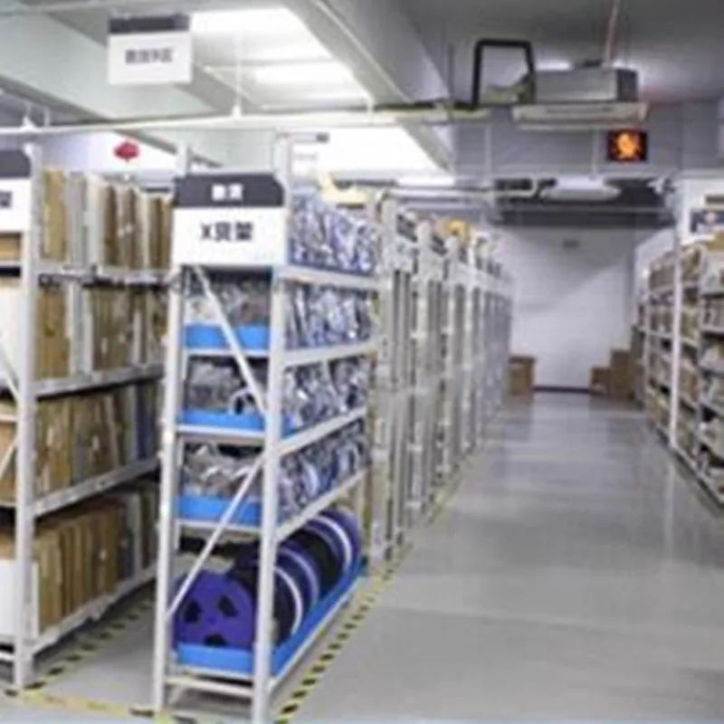 D720202 UPD720202K8-701-BAA-A qfn48 5szt.