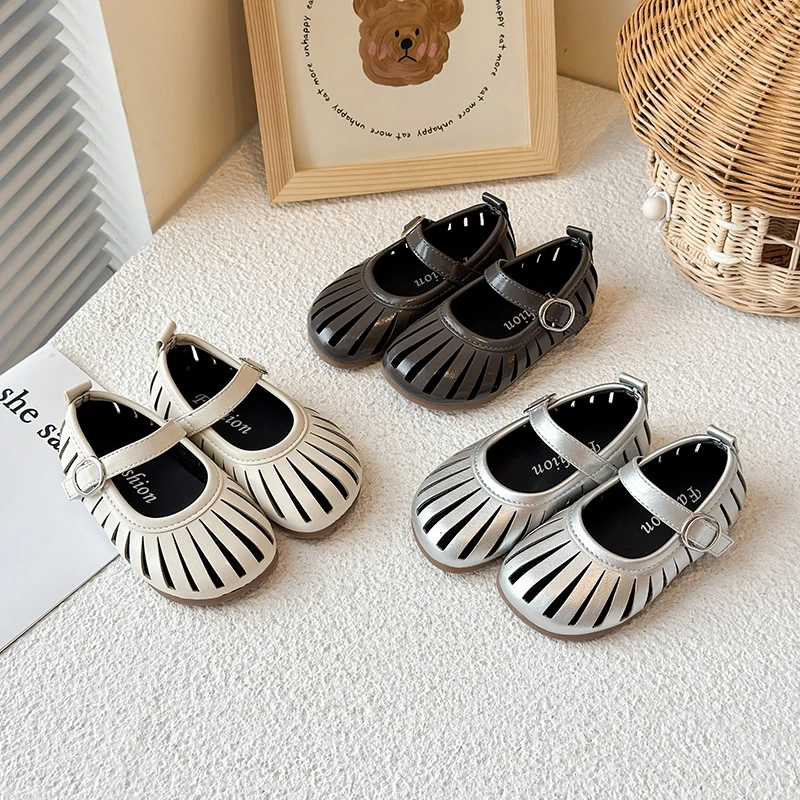 

Kids Closed-toe Sandals for Girls 2025 Summer New Non-slip Sole Toddler Beach Barefoot Shoes Retro Party Ballet Flats 1-3years
