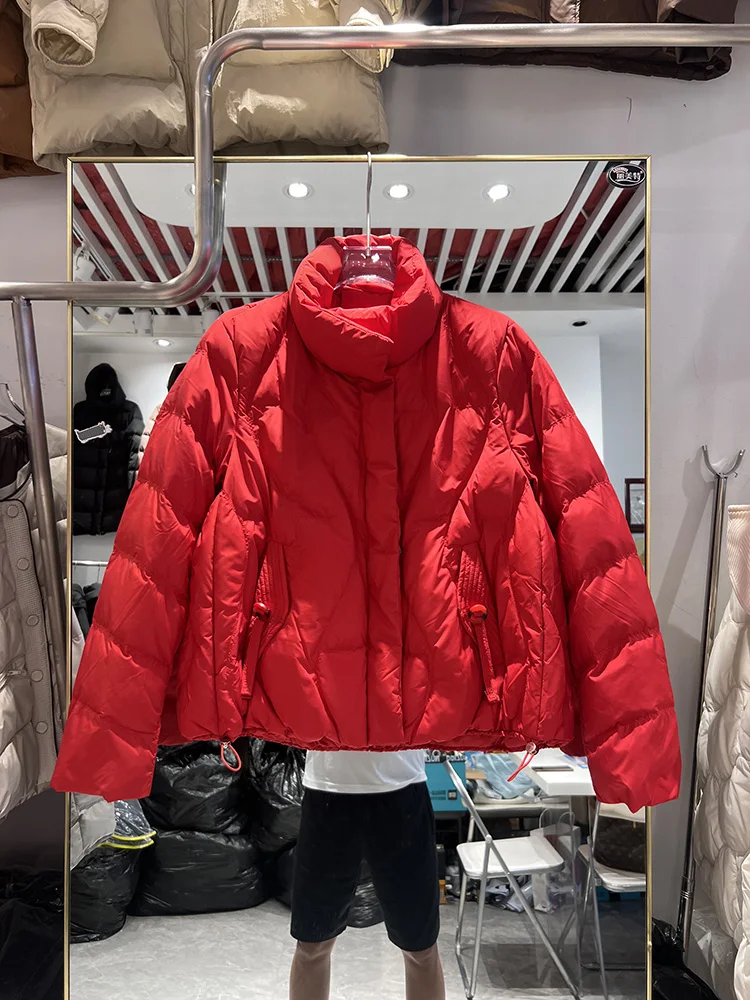 Damen Winter neuer kurzer Daunenmantel koreanische Version Stehkragen Tasche Knopfband Brot weiße Ente Daunenjacke