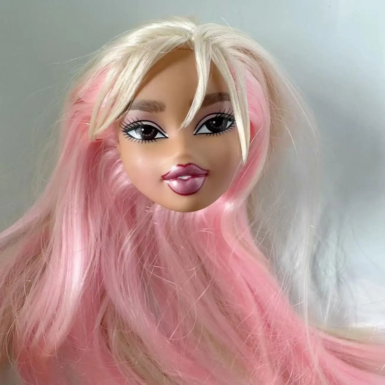 

original Beautiful Bratzdoll Makeup Doll bratzillaz Girls Love Cute Dolls Head Plastic Head gift