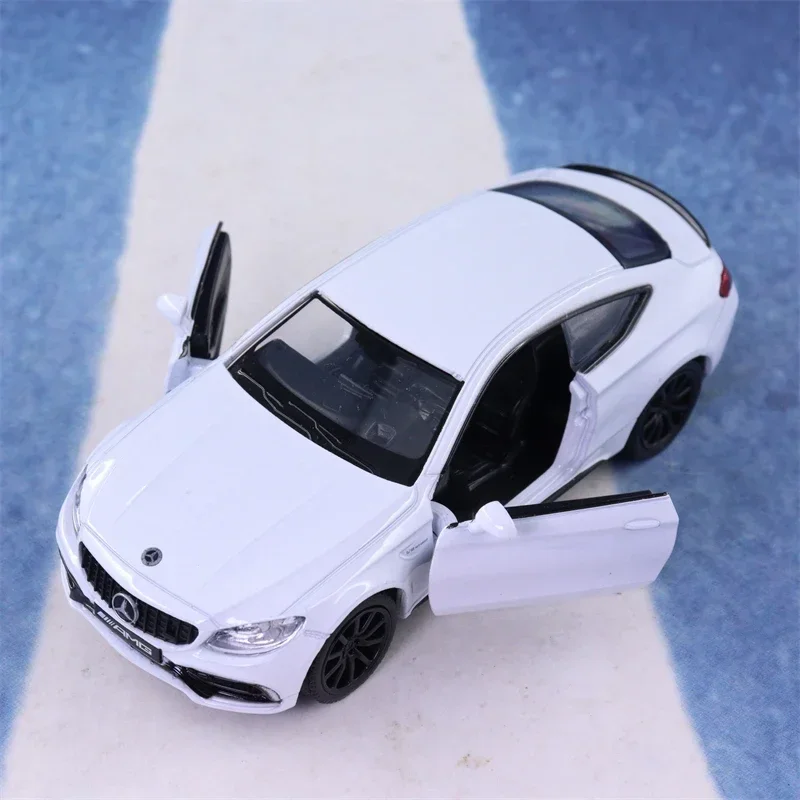 1:36 Mercedes Benz C63 AMG Coupe Alloy Car Model Exquisite Diecast Toy Vehicles Car Styling Pull Back Sport Car F1