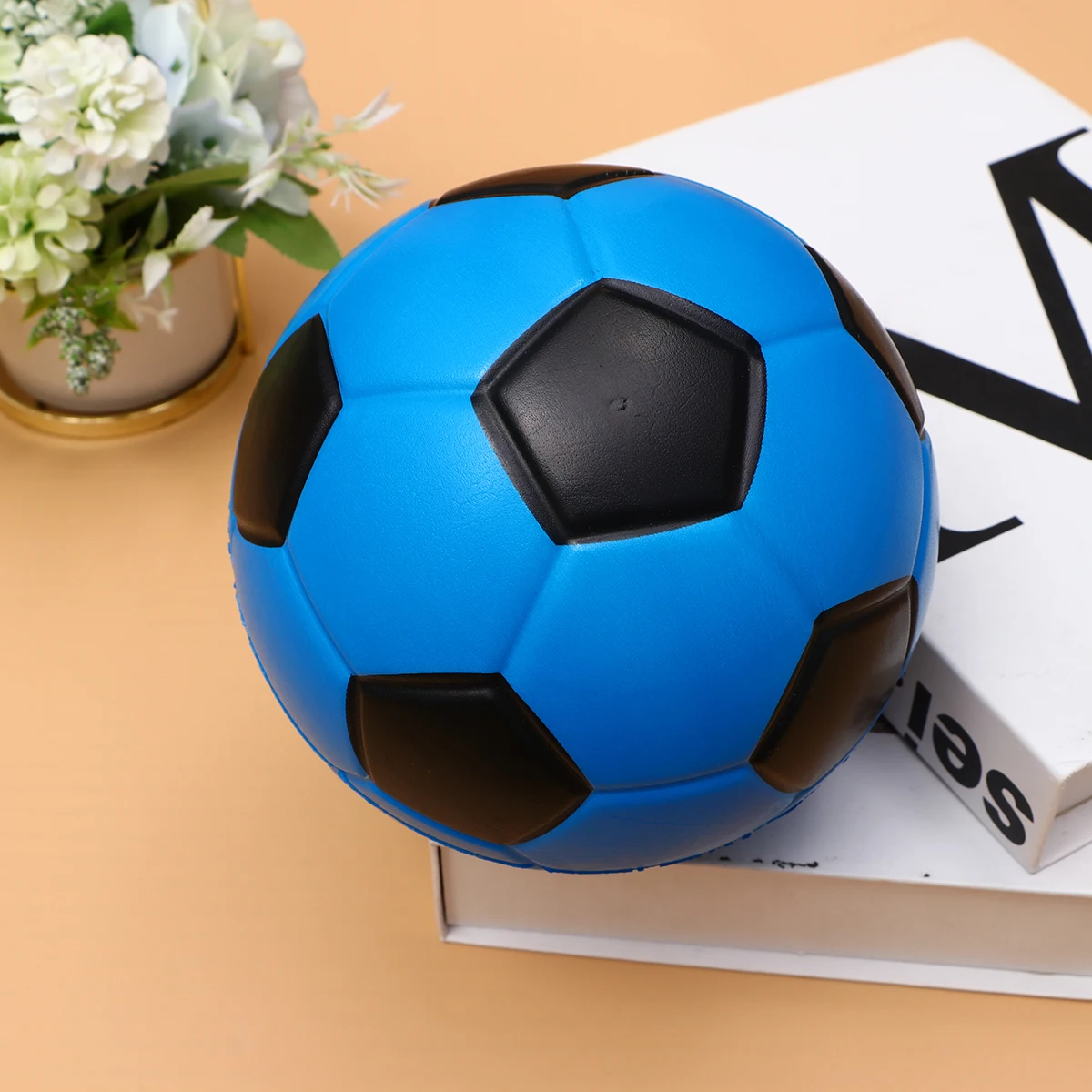 ฟองน้ําแข็งฟุตบอลกีฬาลูกของเล่นเด็กฟุตบอลคริสต์มาส PU เด็กวัยหัดเดินสําหรับเด็กวัยหัดเดิน