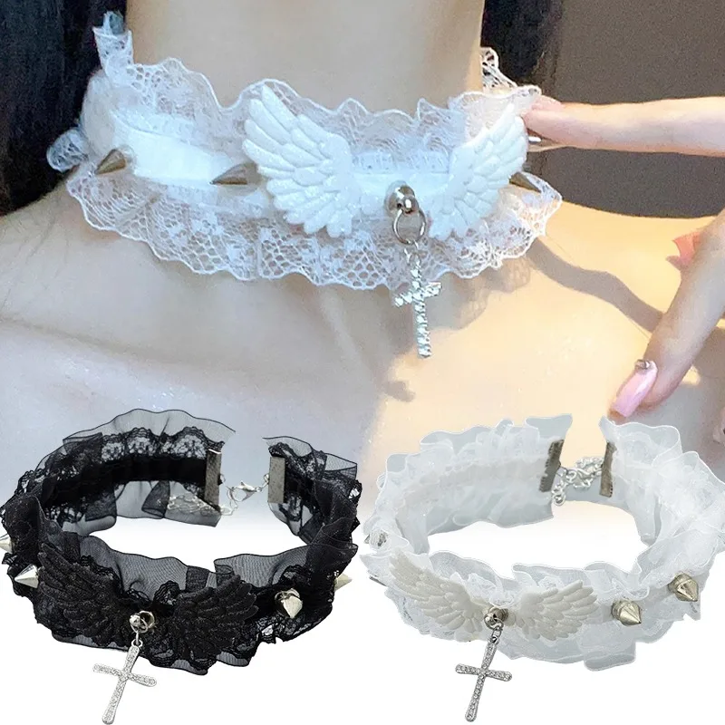Gargantilla de Lolita de encaje blanco y negro Y2K, colgante de Cruz de cristal gótico, collar con remaches de alas de Ángel para mujer y niña, abalorio, regalo de joyas de fiesta