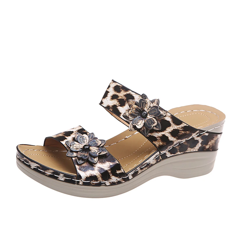 2026 Sommer Sexy Schlangenmuster Keilsandalen mit Blumendekor Plateau-Pantoletten Damen Boho-Stil Strandschuhe Slides Übergröße 43
