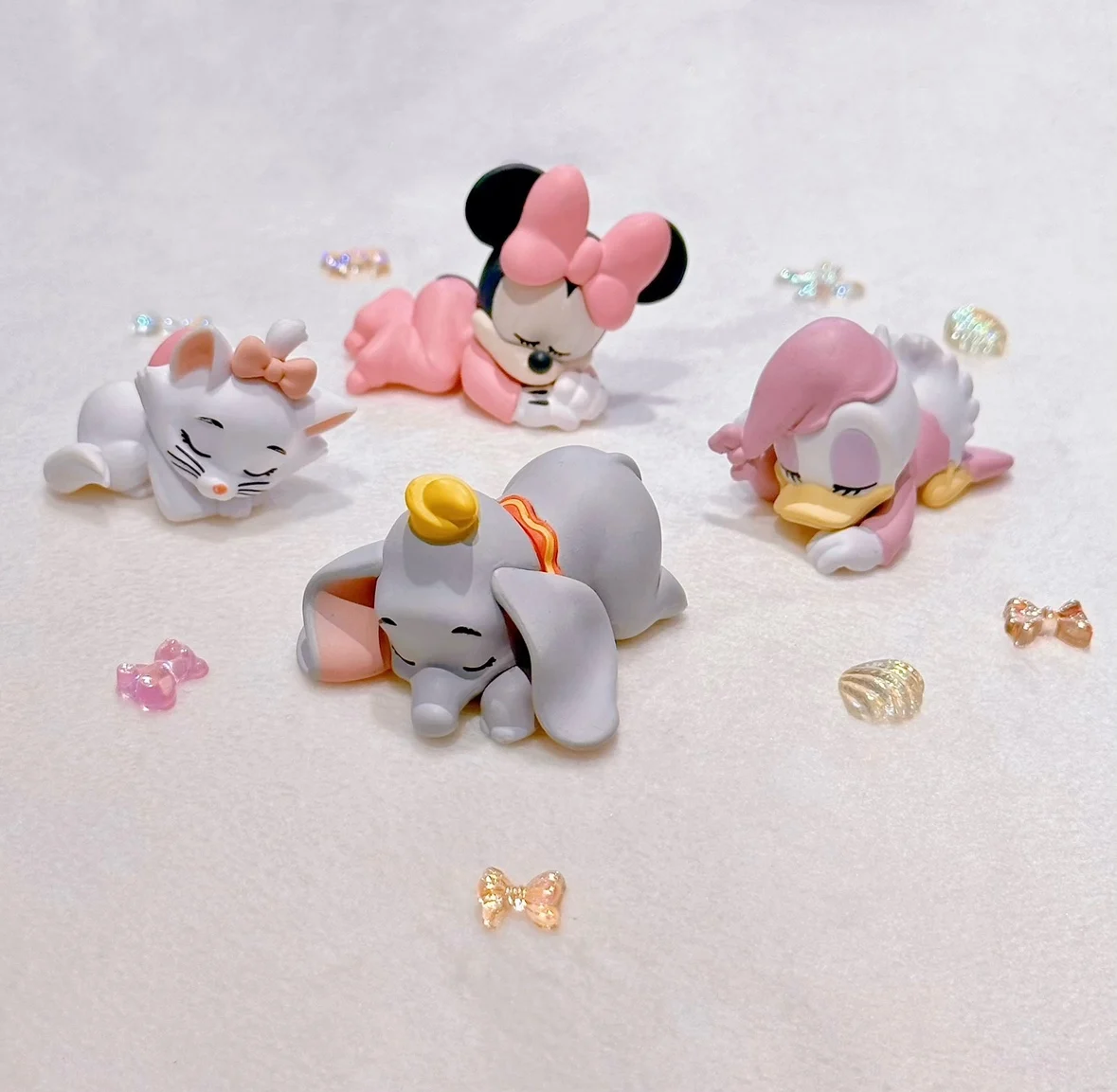 Disney-figuras de acción de Minnie Mouse para niños y niñas, juguetes bonitos de la serie Sleepping, Daisy, Duck, Dumbo, Marie, regalos encantadores