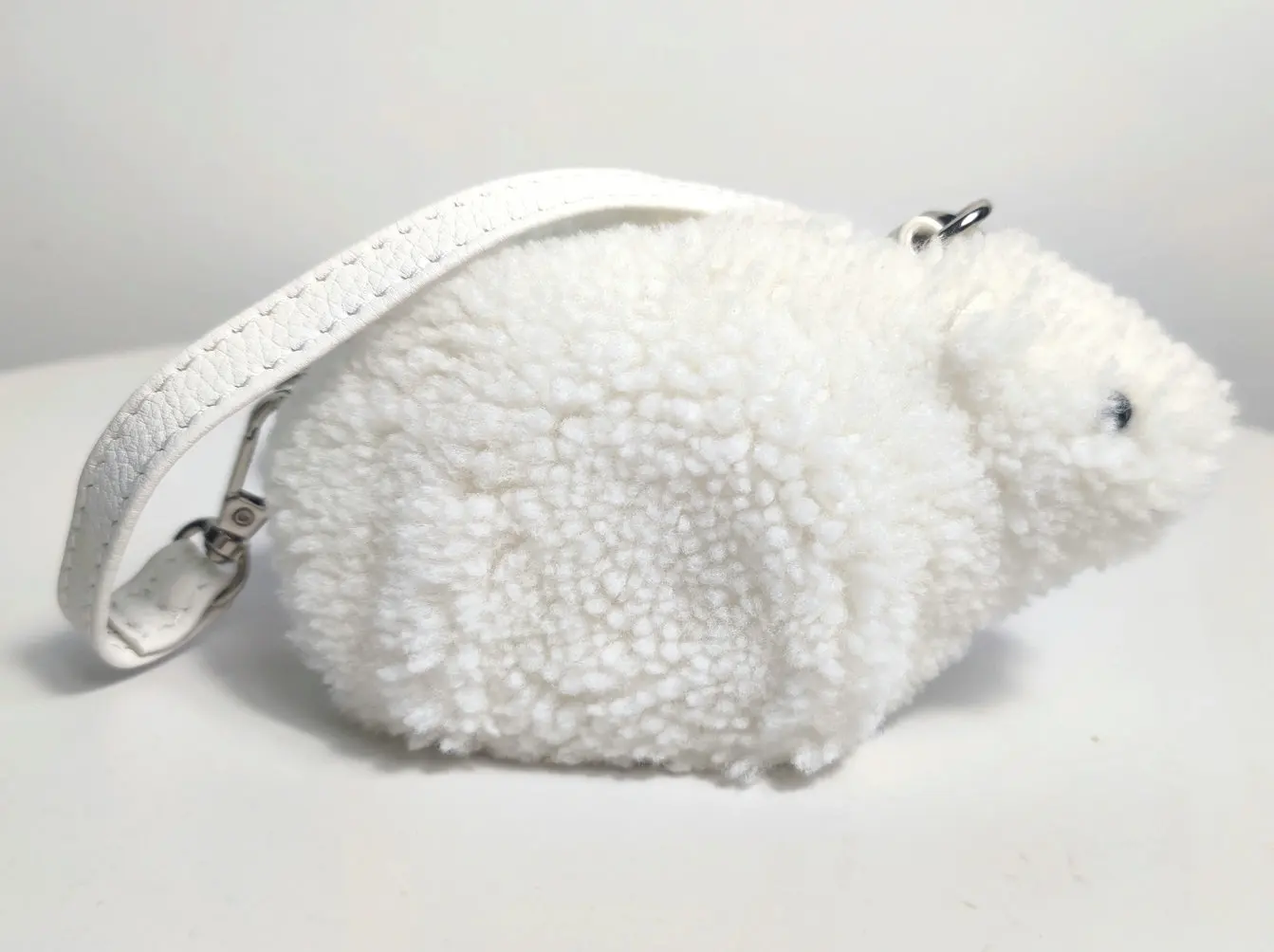 

Сумка через плечо с белым медведем из овчины, очаровательный кошелек для монет, держатель для ключей от машины с маленькими животными для мужчин и женщин, детские рождественские подарки