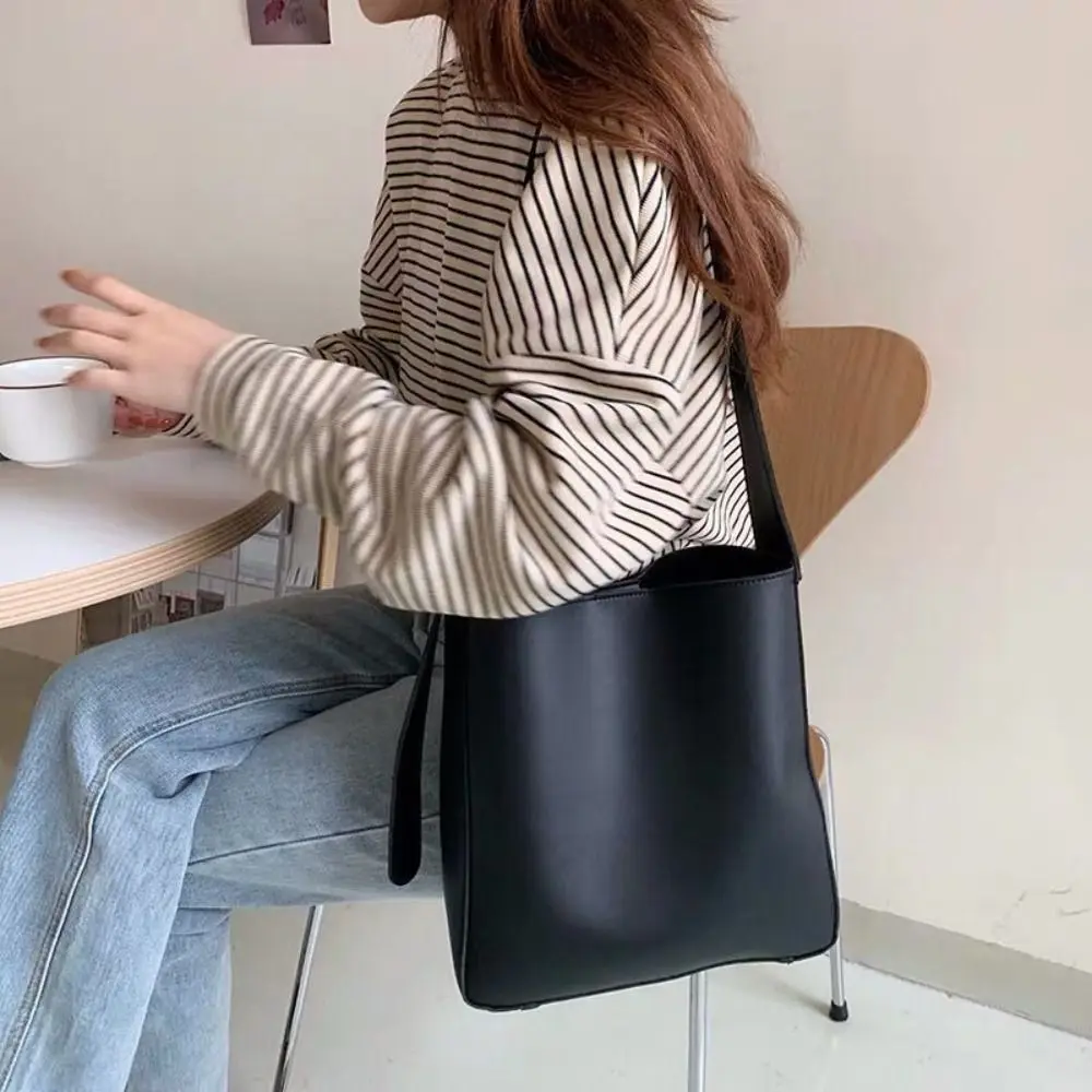 Große Kapazität Französisch Messenger Taschen Hängen Beutel Reißverschluss Pu Leder Verbund Taschen Einfarbig Retro Textur Unterarm Taschen Arbeit