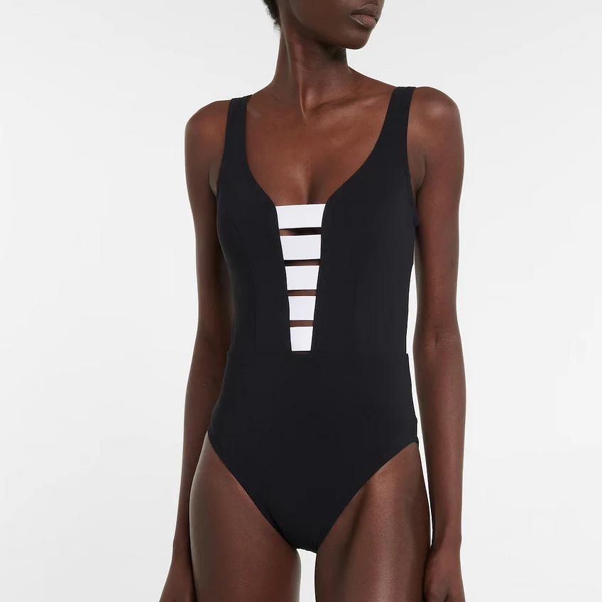 

2025 Fashion Tube Top One-piece Swimsuit New V-neck Black and White Splicing Simple INS Style One-piece Swimsuit Two-piece Set