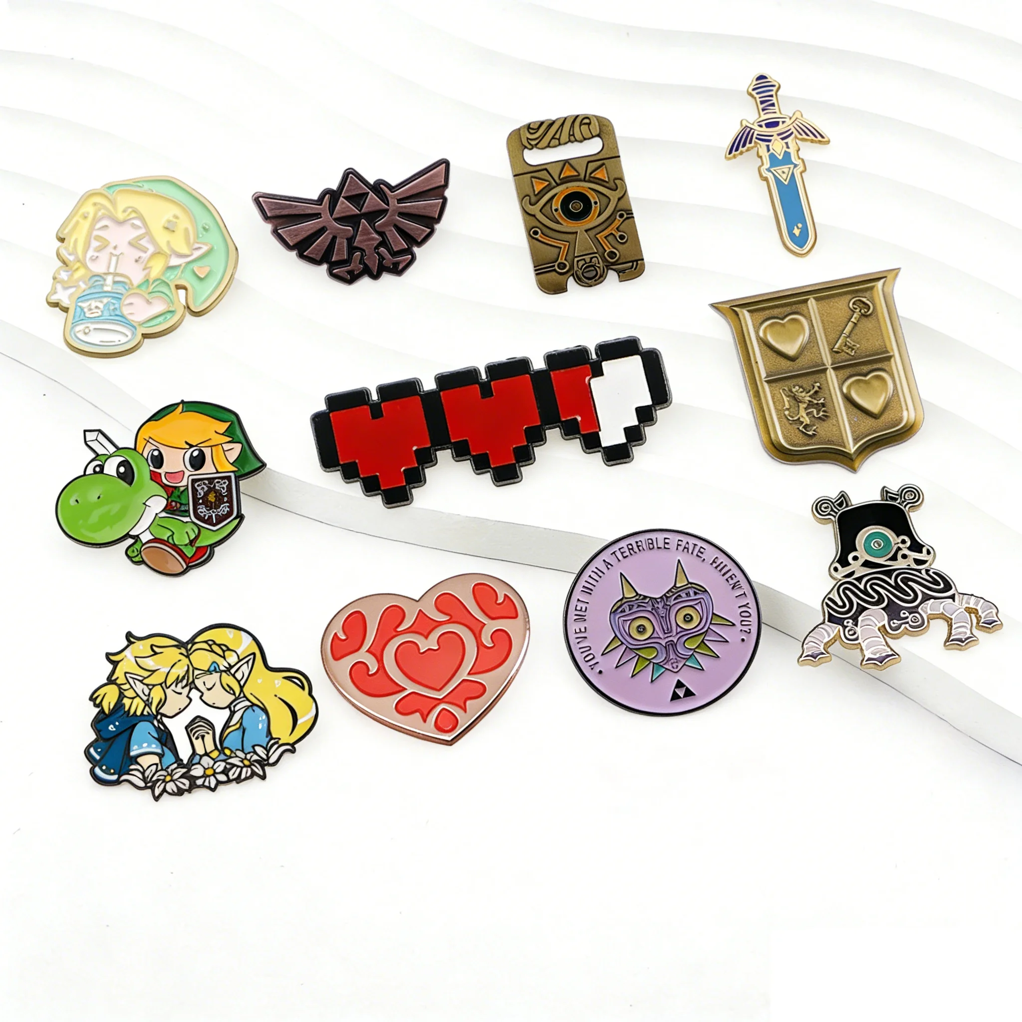 Game Link Enamel Pins Cartoon Brooches Retro Heart Badges for Backpacks Jackets Hats Collection Gifts Cosplay Accessories