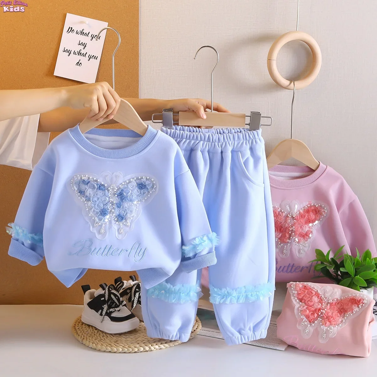 Baby Girls Clothes Sets Autumn Cotton Butterfly Ruffle Suit 1-6Y Kids Fashion Sweatshirt Tops Pants 2Pcs Spring Casual Outfits