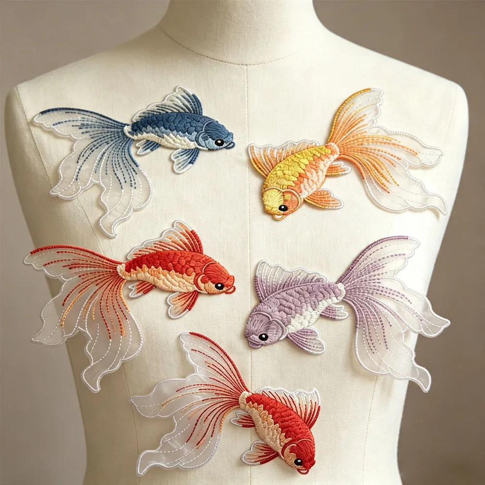 1 paire de patchs brodés multicolores en forme de poisson rouge, en tissu, pour T-shirts, sacs, chapeaux, accessoires, bricolage, couture, réparation
