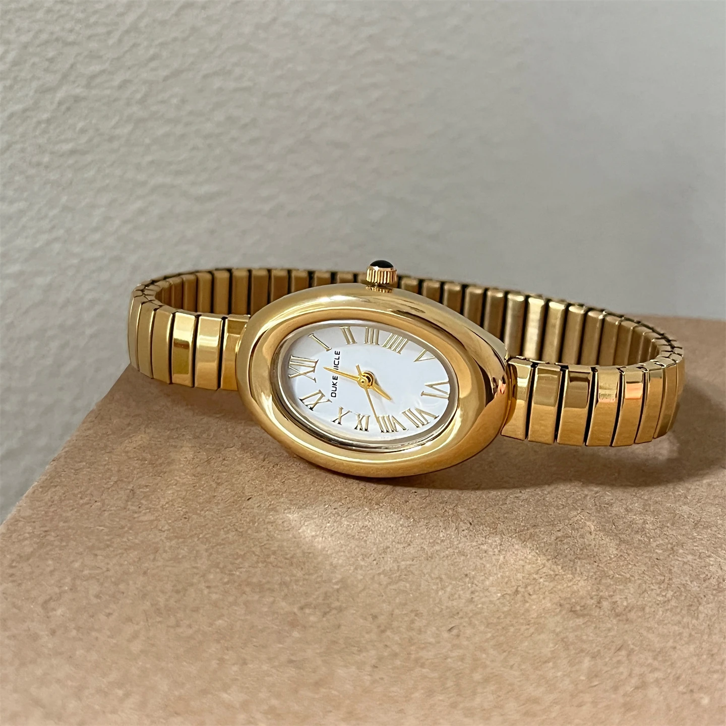 

New Women'S Watch, Bathtub WatchExquisite And High-End Women'S Watch With Spring Strap, Fashionable And Luxurious Women'S Watch.