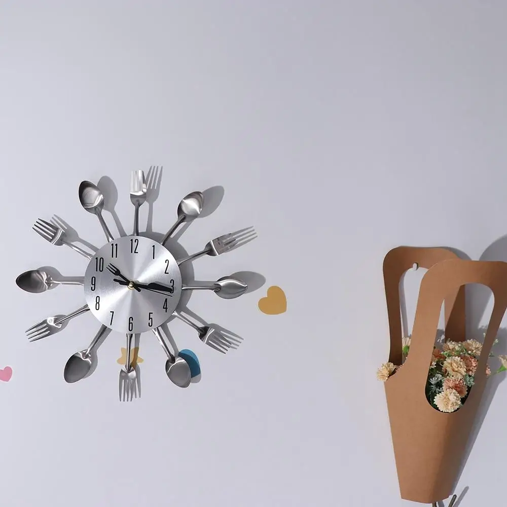 Household Decoration 3D Spoon Fork Wall Clock Modern Removable Cutlery Wall Clock Mute Multifunctional Metal Clock Kitchen