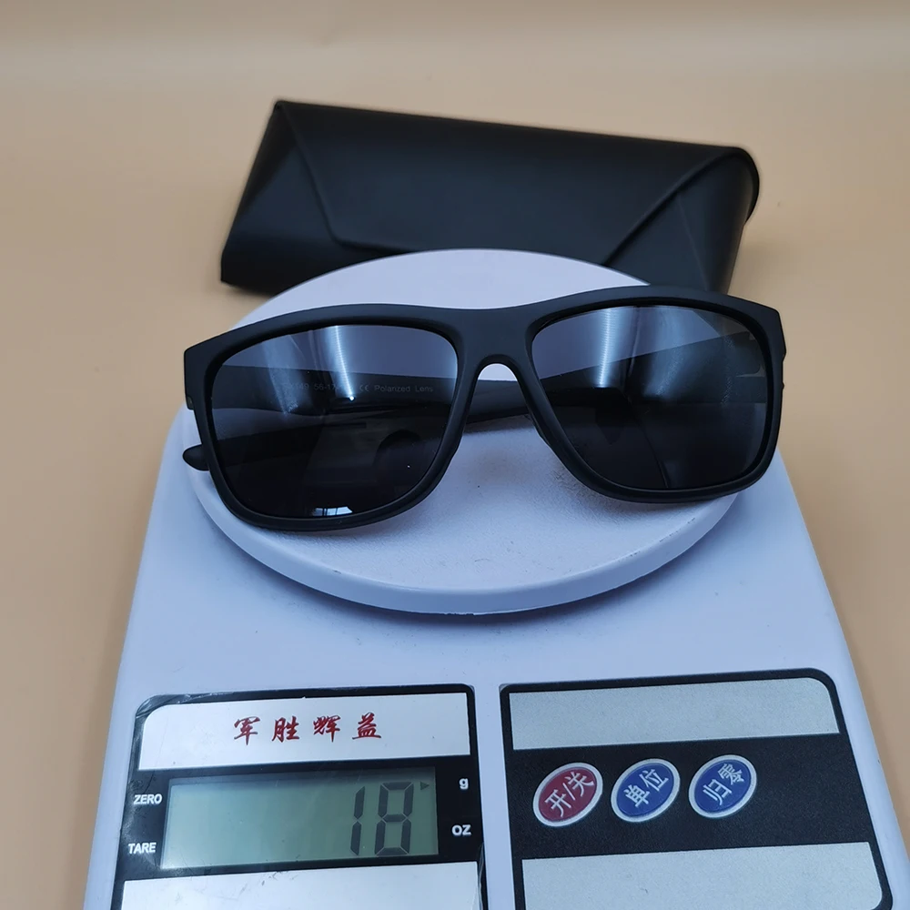 

New Floating Sport Sunglasses for Women and Men Square Outdoor Fashion Polarized Sunglasses for Hiking,Swimming,Fishing